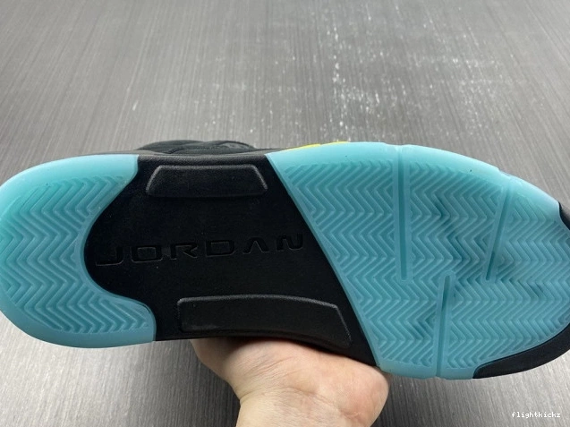 Aqua 5 Jordan Air DD0587-047 0801